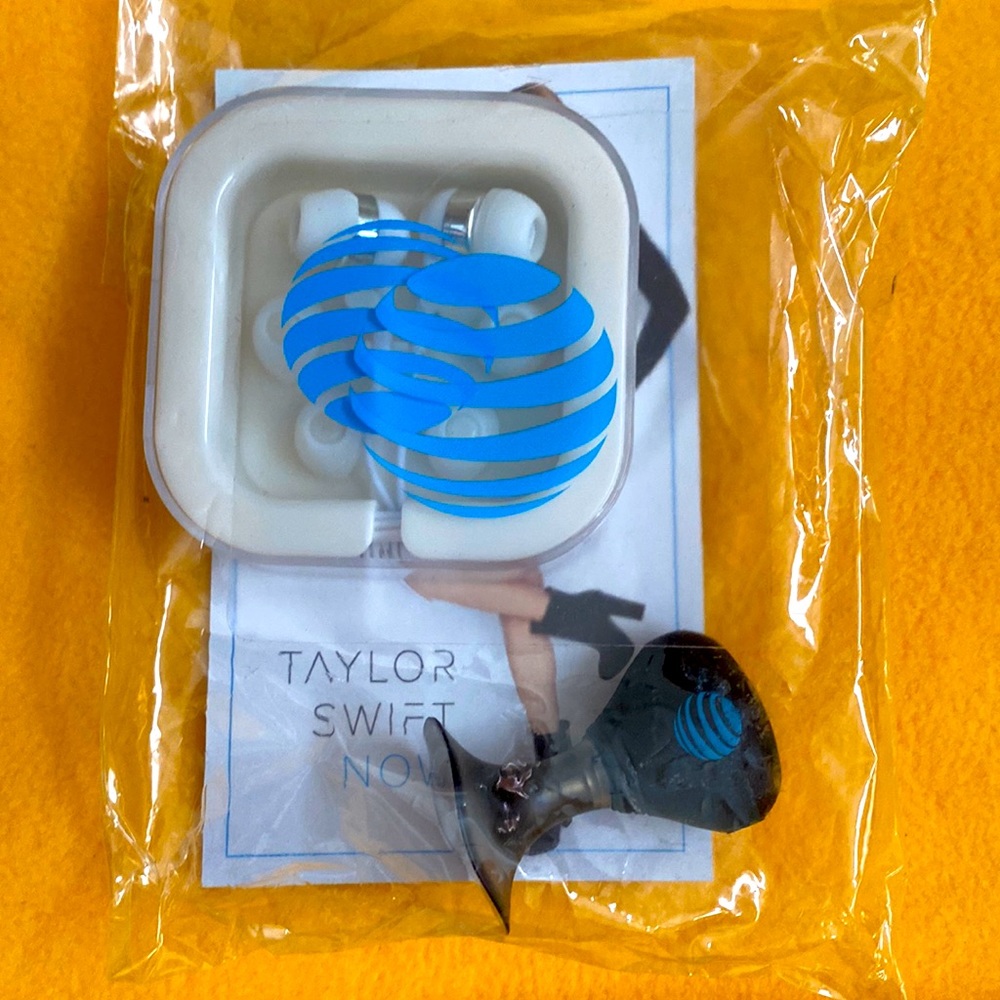 Taylor Swift AT&T NOW Promotional
